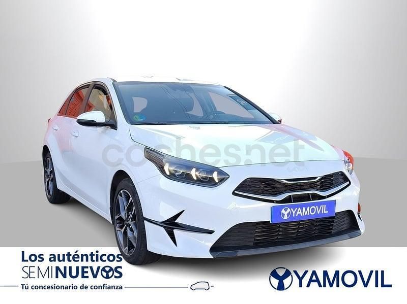 Usado Kia Ceed 136 CV (100 kW) 2023 Blanco Utilitario