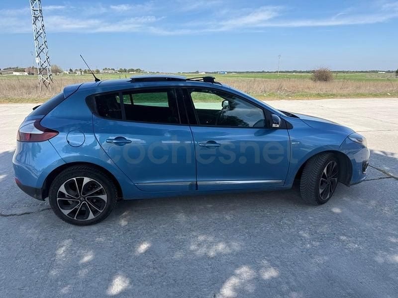 Usado Renault Mégane Bose Edition 130 CV (95 kW) 2015 Azul Berlina