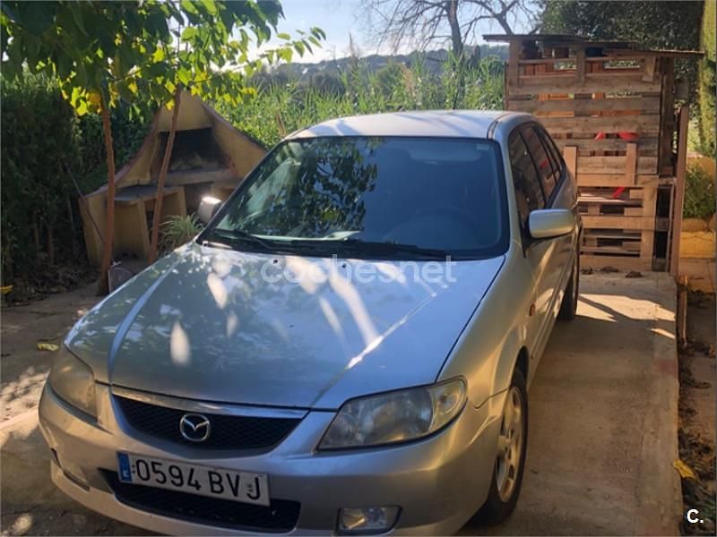Usado Mazda 323 Comfort 100 CV (73 kW) 2002 Gris / plata Berlina