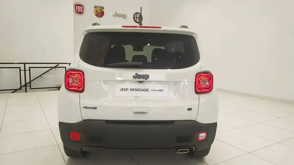 Usado Jeep Renegade 240 CV (176 kW) 2020 Blanco SUV