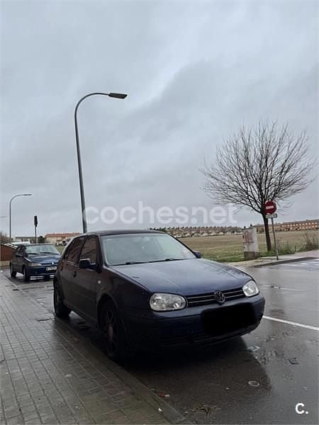 Usado VW Golf IV Highline 115 CV (84 kW) 2001 Azul Berlina