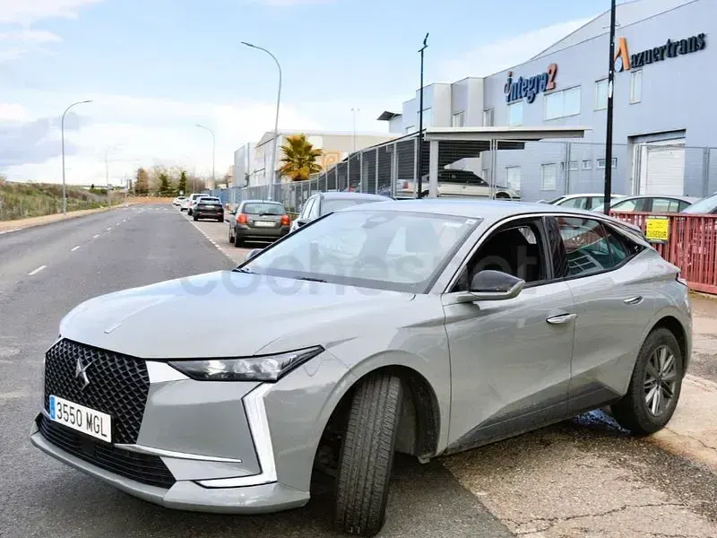 Usado DS Automobiles DS4 Bastille 130 CV (95 kW) 2023 Gris / plata SUV
