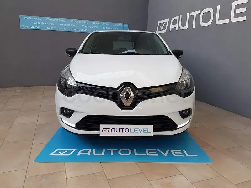 Usado Renault Clio IV Business 75 CV (55 kW) 2019 Blanco Berlina