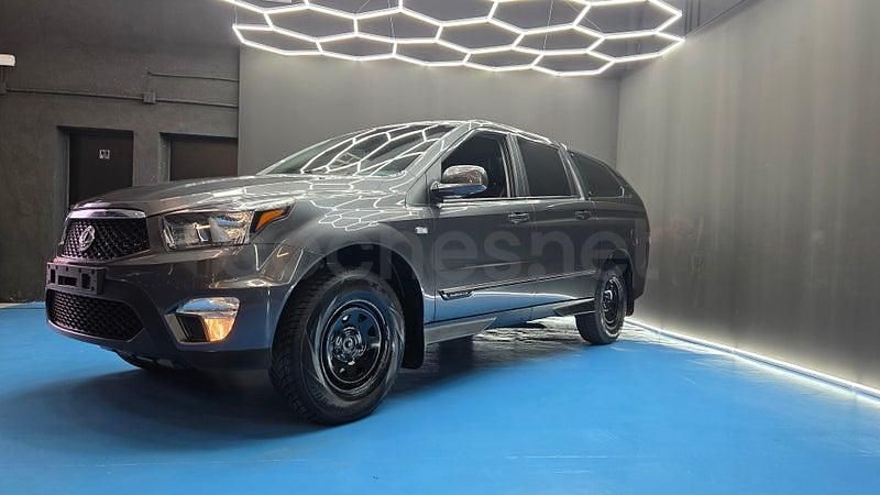 Usado Ssangyong (KGM) Actyon 155 CV (114 kW) 2015 Gris / plata Pickup/Camioneta