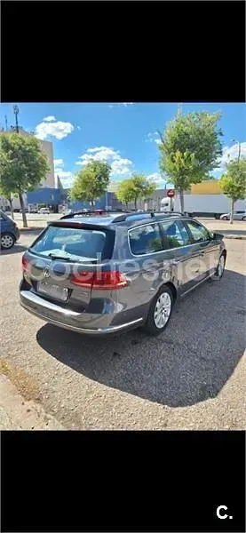 Usado VW Passat Edition 105 CV (77 kW) 2013 Gris / plata Familiar