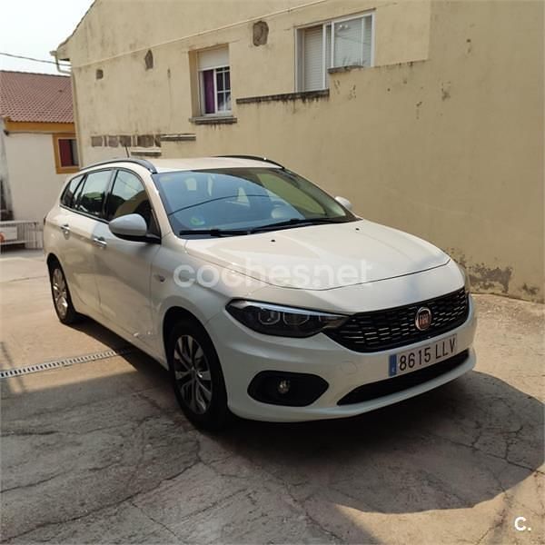 Blanco Usado 2020 Fiat Tipo Lounge Familiar | 12.500 € (Precio justo) - Imagen 1/4
