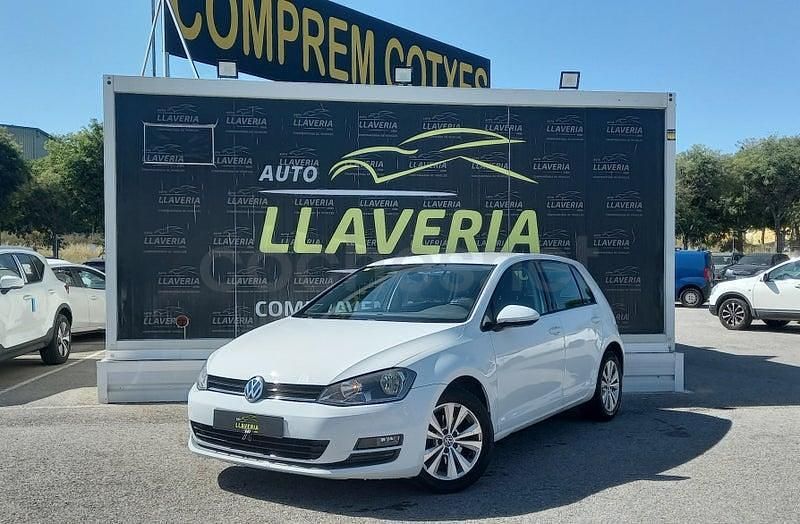 Usado VW Golf VII 110 CV (80 kW) 2016 Blanco Berlina