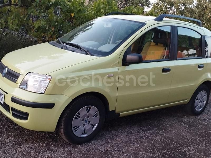 Usado Fiat Panda Dynamic 60 CV (44 kW) 2004 Verde Berlina