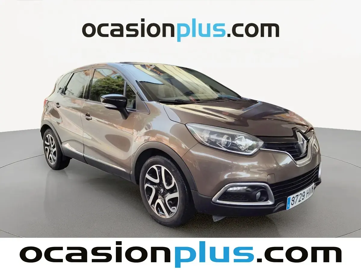 Usado Renault Captur Zen 120 CV (88 kW) 2014 Marrón SUV
