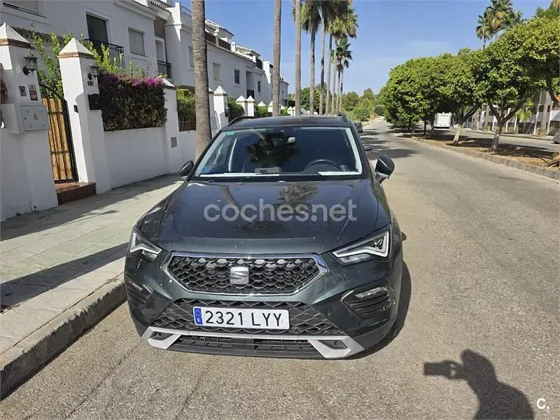 Usado Seat Ateca Xperience 150 CV (110 kW) 2022 Gris / plata SUV