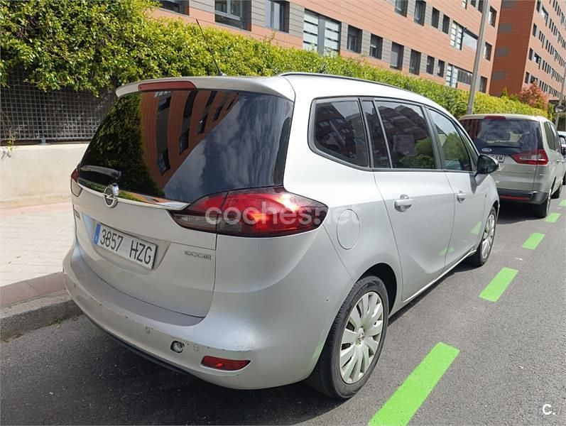 Usado Opel Zafira Tourer Selective 136 CV (100 kW) 2014 Gris / plata Monovolumen
