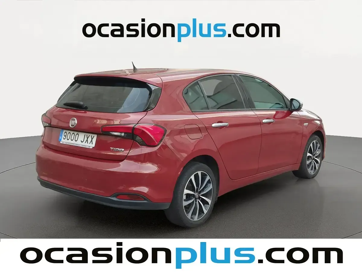 Usado Fiat Tipo Lounge 95 CV (69 kW) 2017 Rojo Berlina