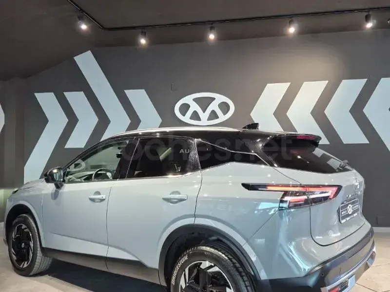 Usado Nissan Qashqai Tekna 158 CV (116 kW) 2025 Gris / plata SUV