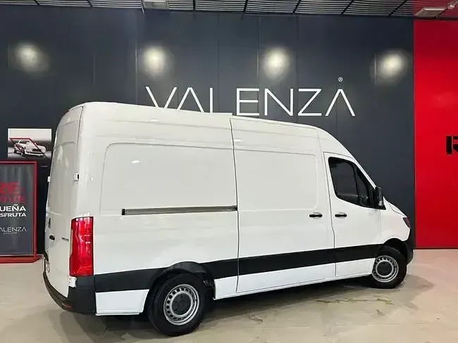 Usado Mercedes Sprinter 2023 Blanco Van