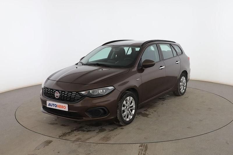 Marrón Usado 2019 Fiat Tipo Easy Familiar | 11.199 € (Precio justo) - Imagen 1/3