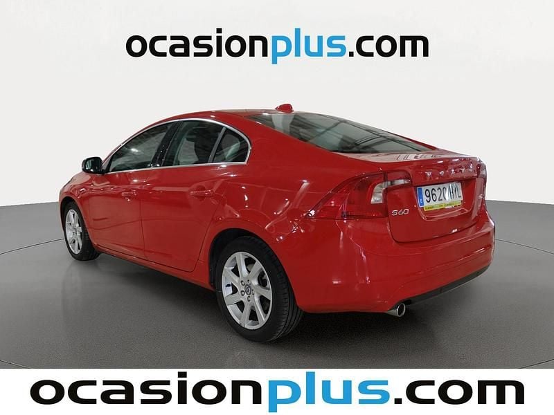 Usado Volvo S60 Momentum 136 CV (100 kW) 2014 Rojo Berlina