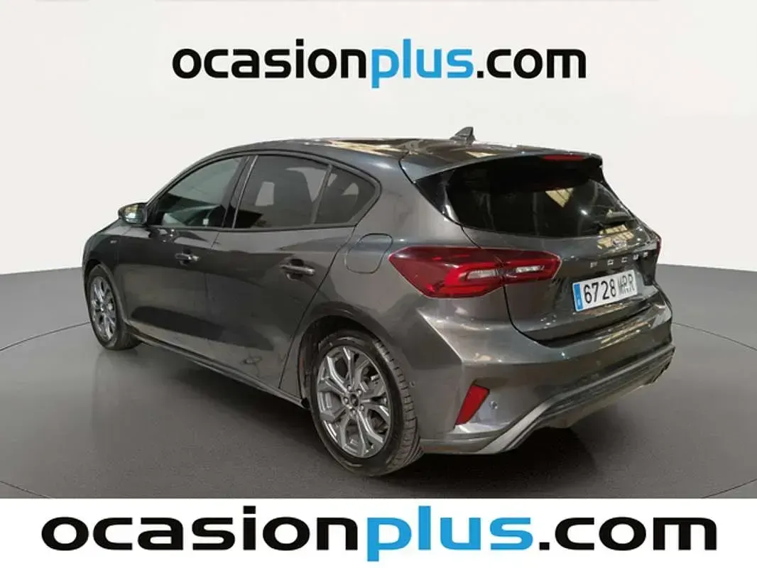 Usado Ford Focus ST-Line X 155 CV (114 kW) 2024 Gris Utilitario