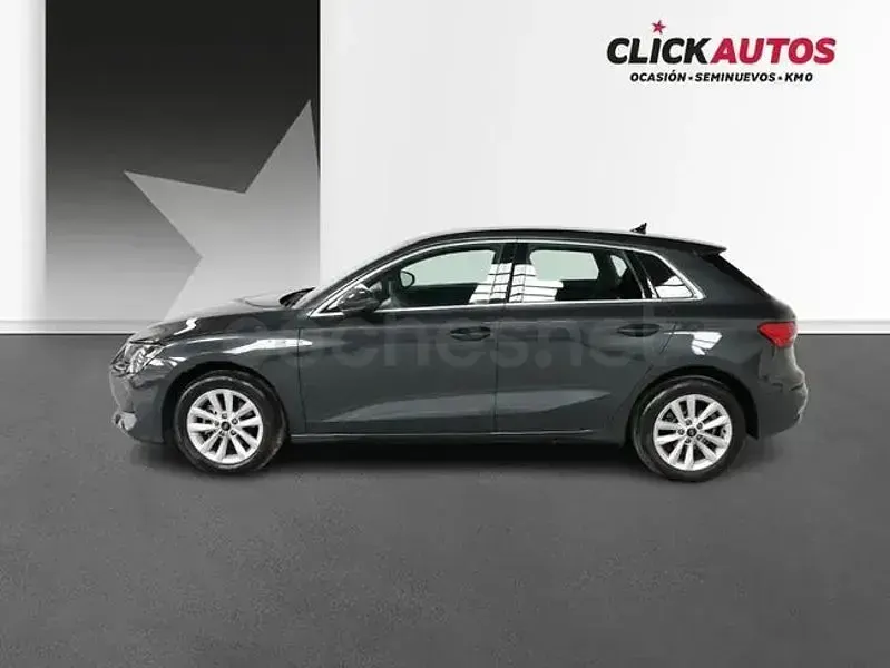 Usado Audi A3 Advanced 116 CV (85 kW) 2025 Gris / plata Berlina