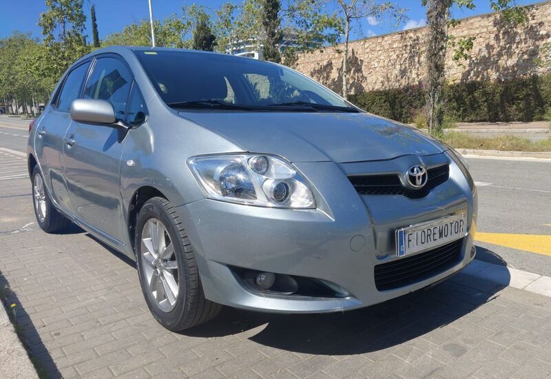 Gris Usado 2008 Toyota Auris Active Berlina | 6300 € (Precio justo) - Imagen 1/4