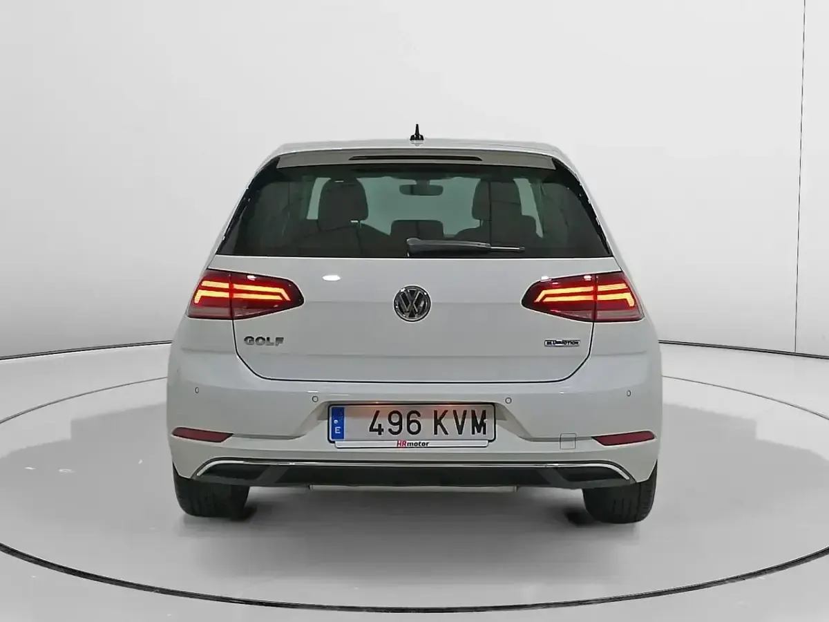 Usado VW Golf VII Advance 131 CV (96 kW) 2019 Blanco Berlina