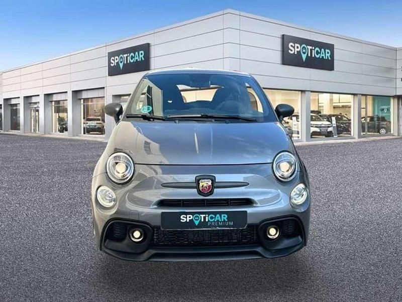 Usado Abarth 695 182 CV (133 kW) 2023 Gris Utilitario