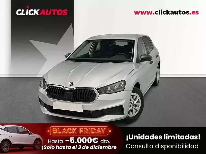 Plateado Usado 2025 Skoda Fabia Essence Utilitario | 14.900 € (Super precio) - Imagen 1/4