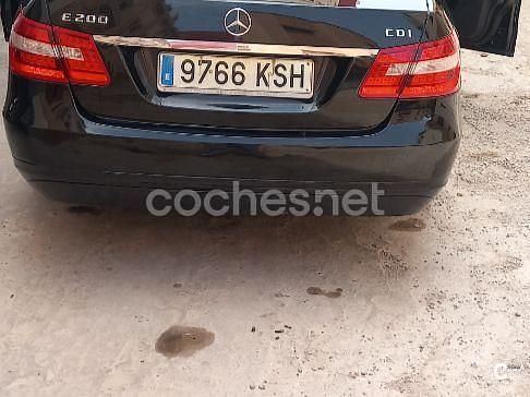 Negro Usado 2013 Mercedes E200 Avantgarde Berlina | 11.000 € (Buen precio) - Imagen 1/4