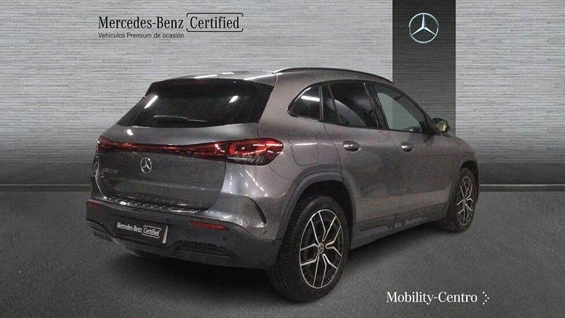 Usado Mercedes EQA250 AMG line 139 kW (190 CV) 2021 Gris montaña met SUV