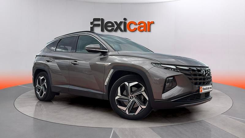 Usado Hyundai Tucson 136 CV (100 kW) 2021 Gris SUV