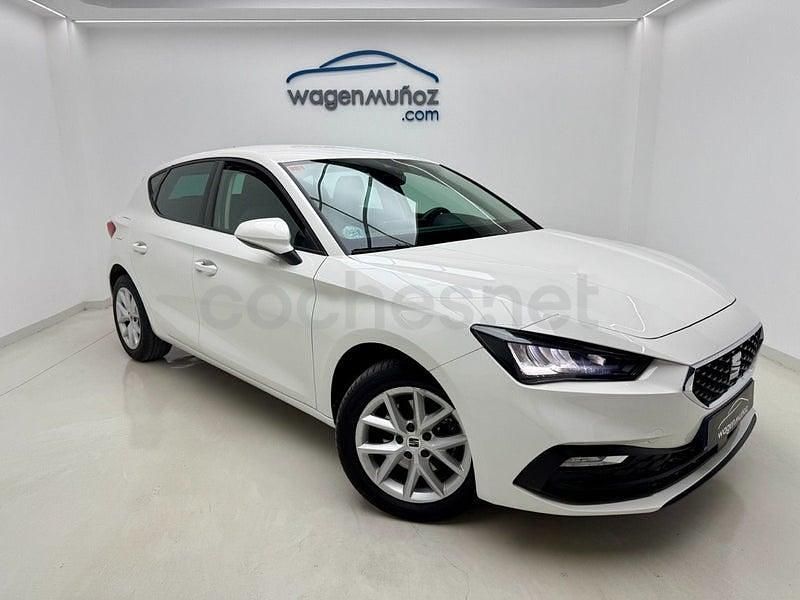 Usado Seat Leon Style 115 CV (84 kW) 2021 Blanco Berlina