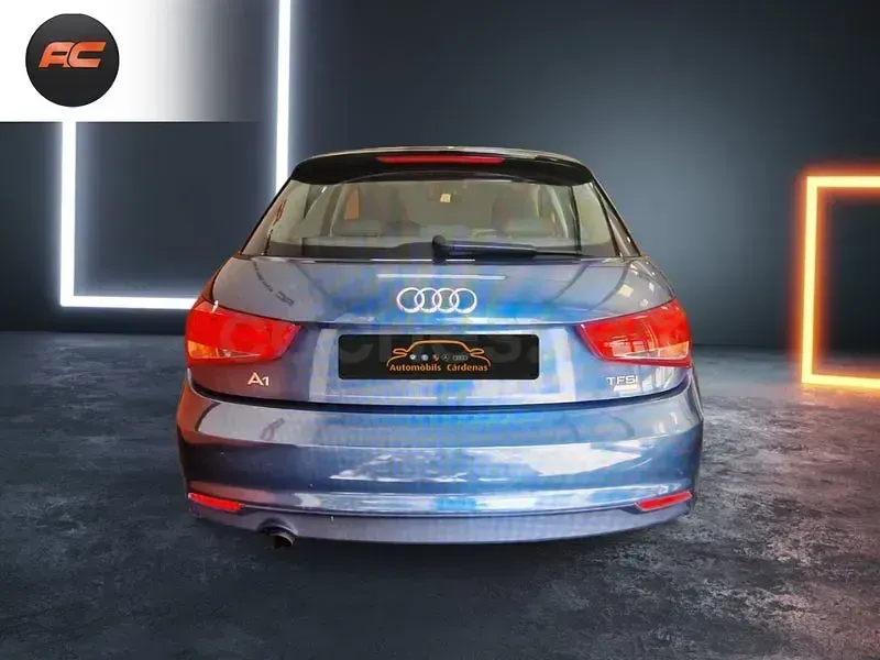 Usado Audi A1 Sportback Design 95 CV (69 kW) 2016 Gris / plata Utilitario