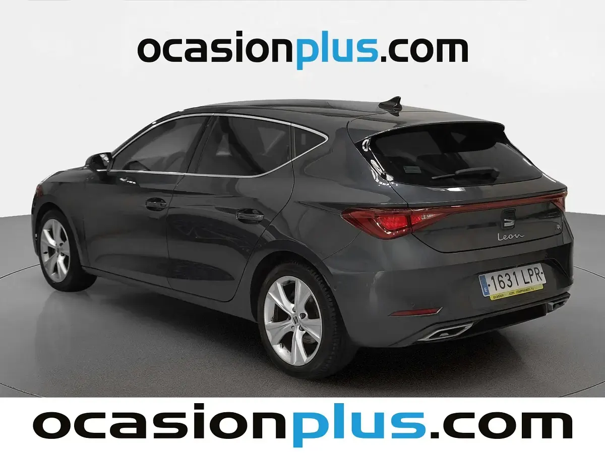 Usado Seat Leon FR 150 CV (110 kW) 2021 Gris Utilitario