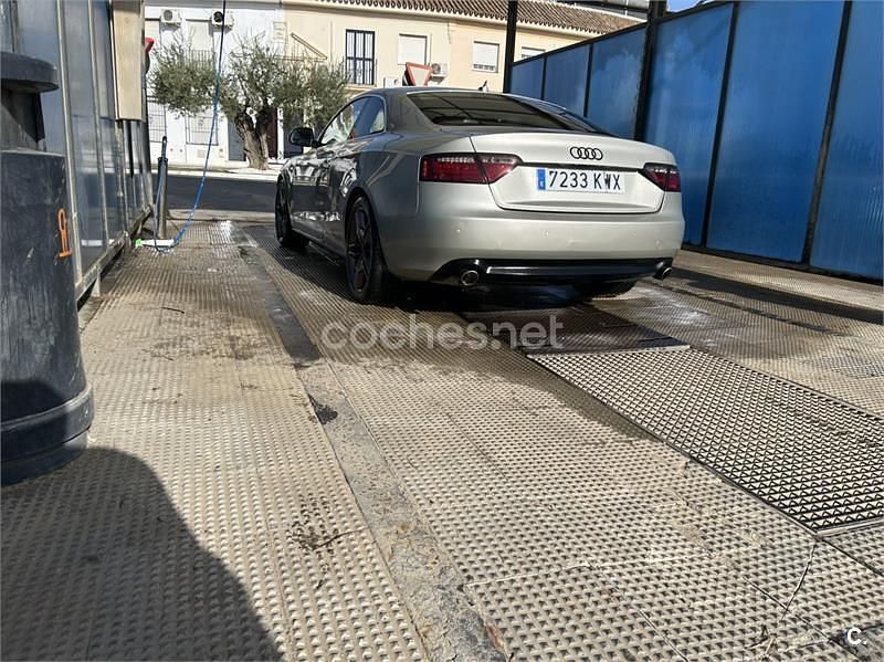 Usado Audi A5 190 CV (139 kW) 2011 Gris / plata Coupe