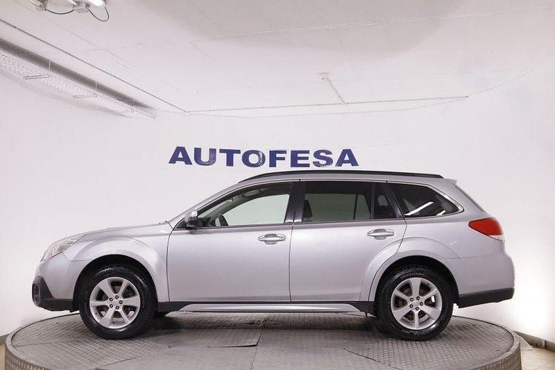 Usado Subaru Outback 150 CV (110 kW) 2014 Plata Familiar