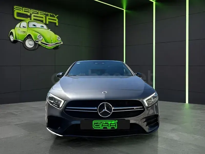 Usado Mercedes A35 AMG 306 CV (225 kW) 2020 Gris / plata Berlina