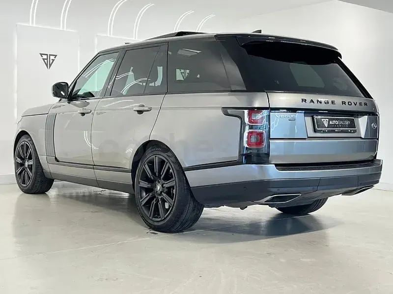 Usado Land Rover Range Rover Vogue 404 CV (297 kW) 2020 Gris / plata SUV
