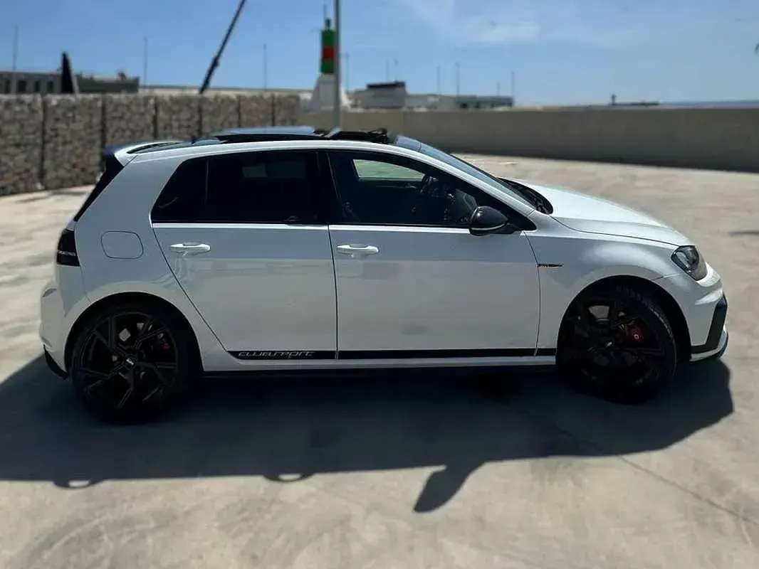 Usado VW Golf VIII GTI Clubsport 265 CV (194 kW) 2026 Blanco Berlina