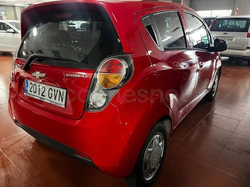 Usado Chevrolet Spark LS 81 CV (59 kW) 2010 Rojo Utilitario