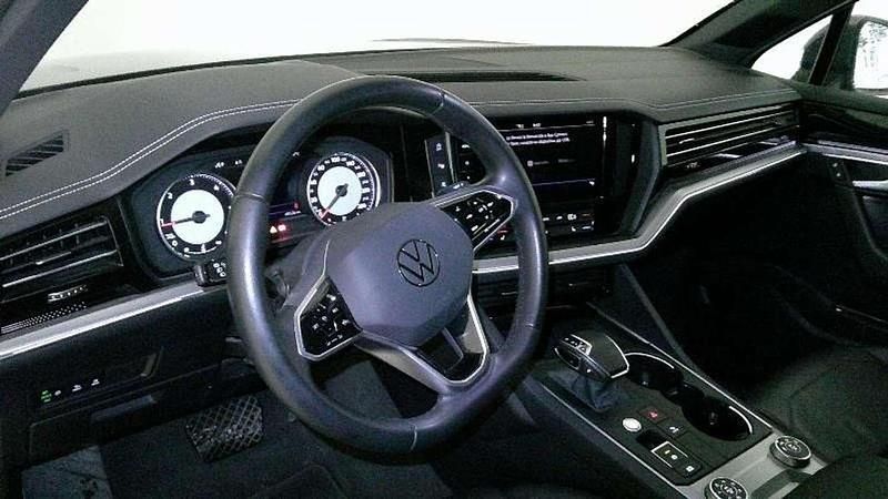 Usado VW Touareg 286 CV (210 kW) 2021 Gris SUV