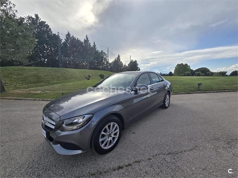 Gris / plata Usado 2018 Mercedes C180 Berlina | 24.000 € (Caro) - Imagen 1/4