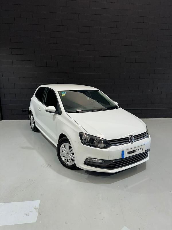 Usado VW Polo Edition 75 CV (55 kW) 2016 Blanco Berlina