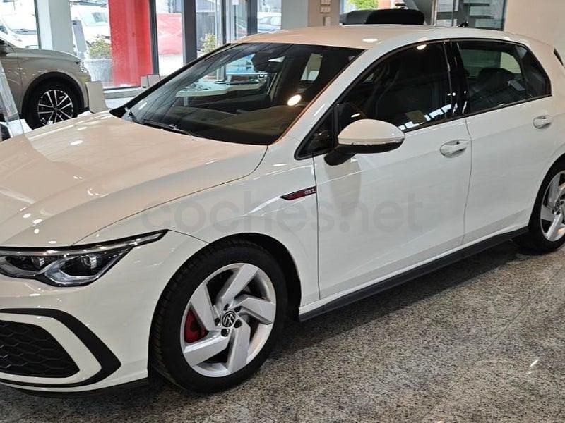 Usado VW Golf VIII GTI 245 CV (180 kW) 2023 Blanco Berlina