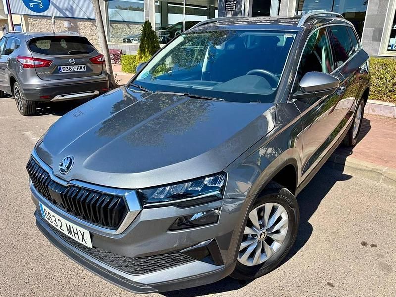 Usado Skoda Karoq Ambition 116 CV (85 kW) 2023 Gris SUV