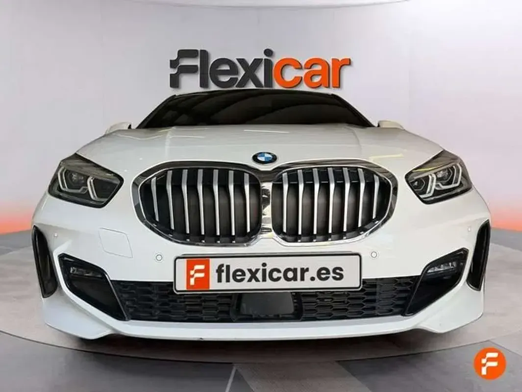 Usado BMW 118 136 CV (100 kW) 2019 Blanco Berlina