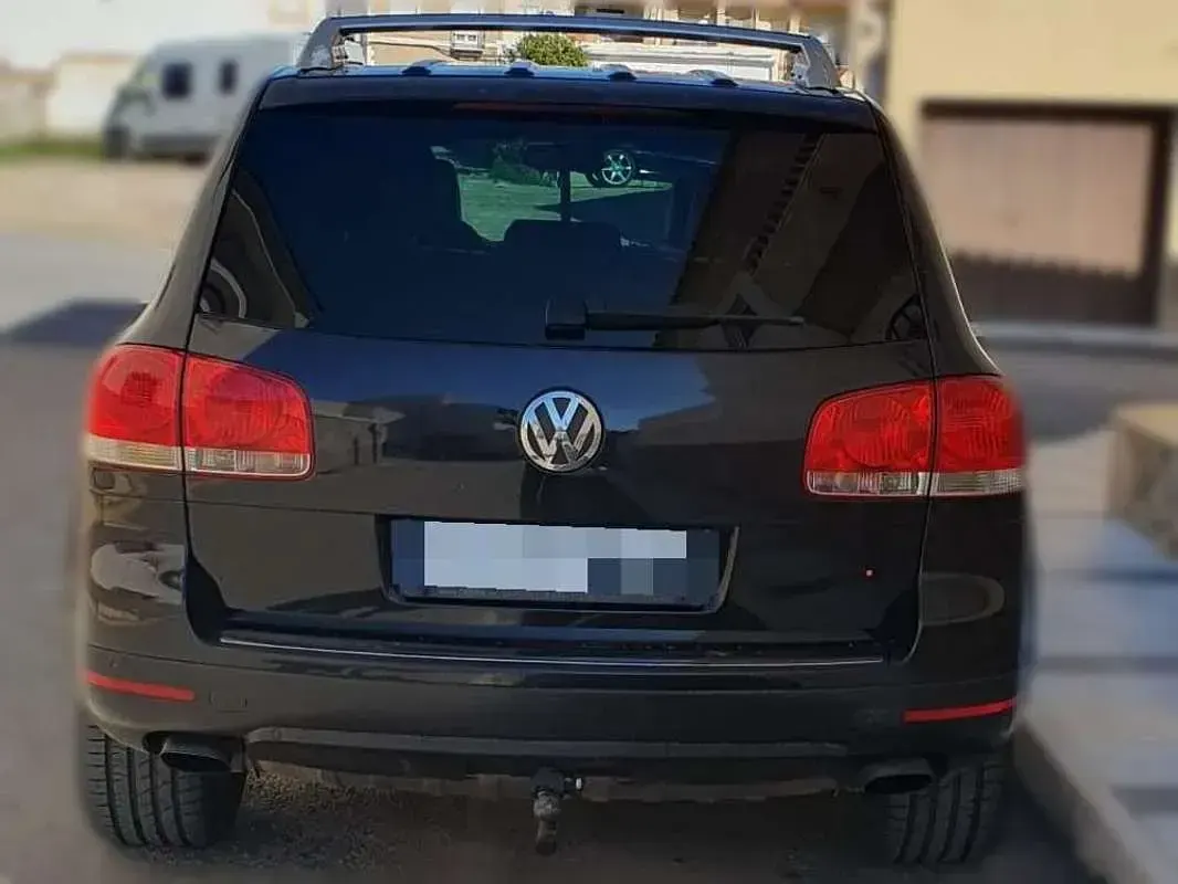 Usado VW Touareg 313 CV (230 kW) 2004 Negro SUV