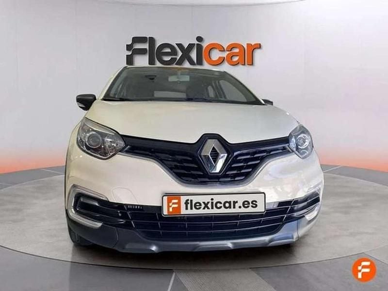 Usado Renault Captur Life 90 CV (66 kW) 2018 Beige SUV