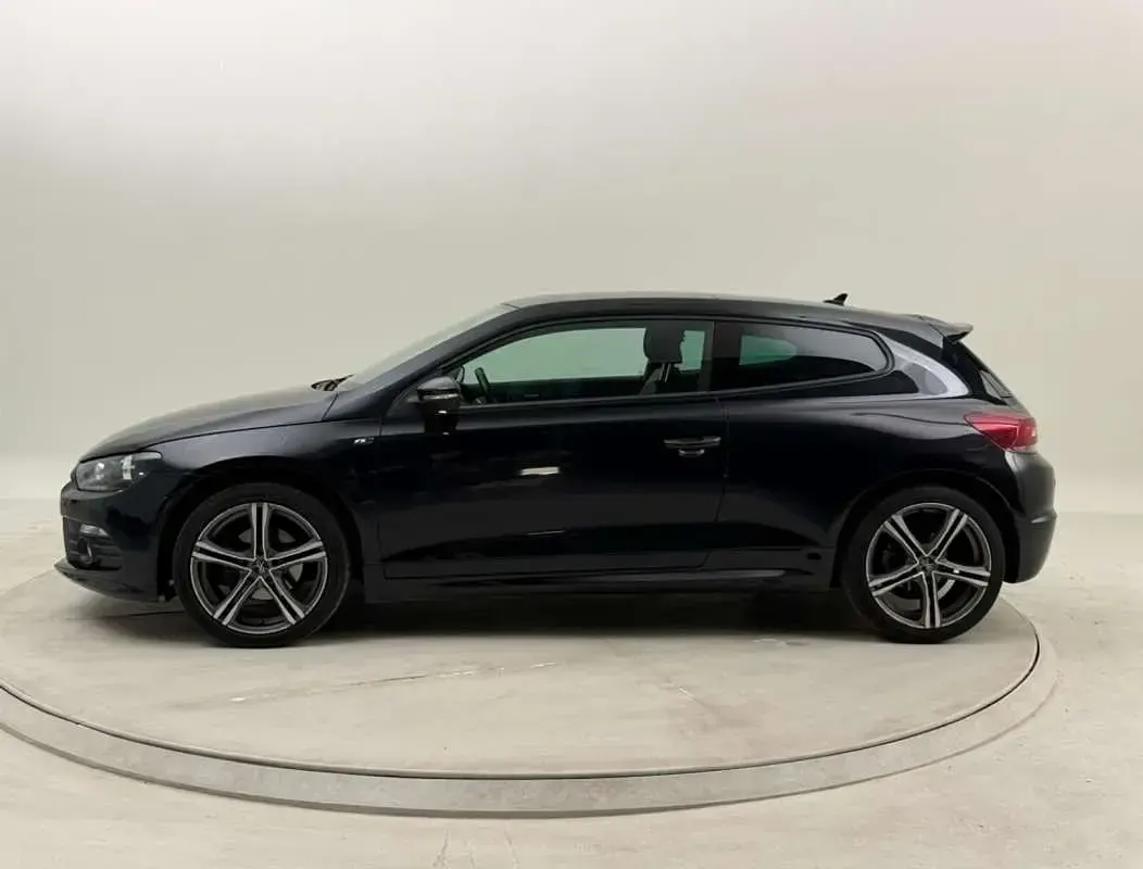 Usado VW Scirocco Edition 140 CV (102 kW) 2011 Negro Coupe