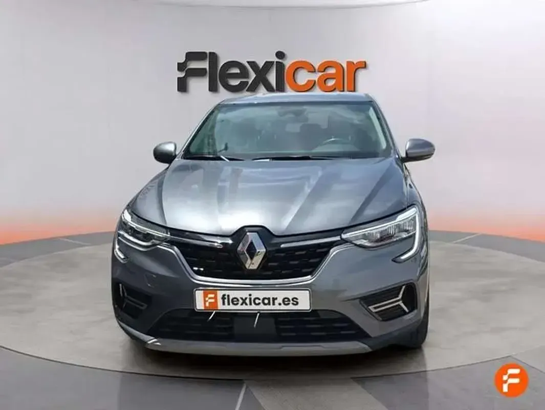 Usado Renault Arkana Evolution 140 CV (102 kW) 2023 Gris SUV