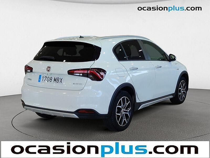 Usado Fiat Tipo Cross 130 CV (95 kW) 2022 Blanco Berlina