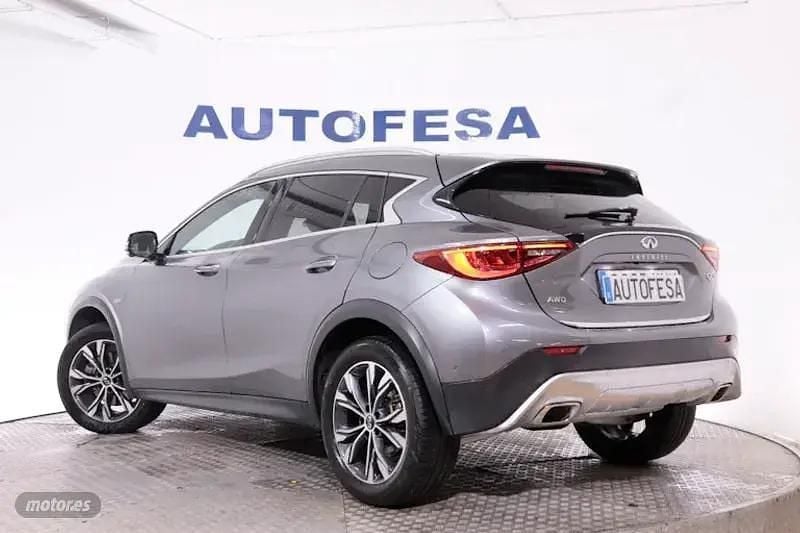 Usado Infiniti QX30 Premium 211 CV (155 kW) 2018 Gris SUV